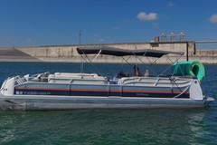 Create Listing: 33' - Fifteen Passenger Luxury Tritoon - Grey- 4hrs